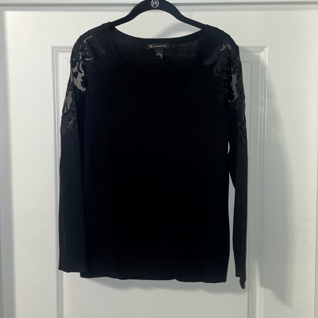 Nwot I.N.C. Sweater With Lace Detail At Shoulders - Size L